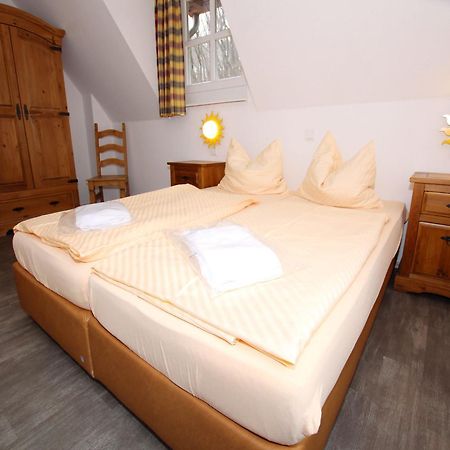 Holiday Home In Wernigerode With A Shared Pool ภายนอก รูปภาพ